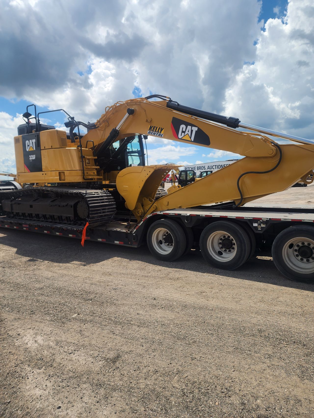CAT excavator secured for nationwide transport